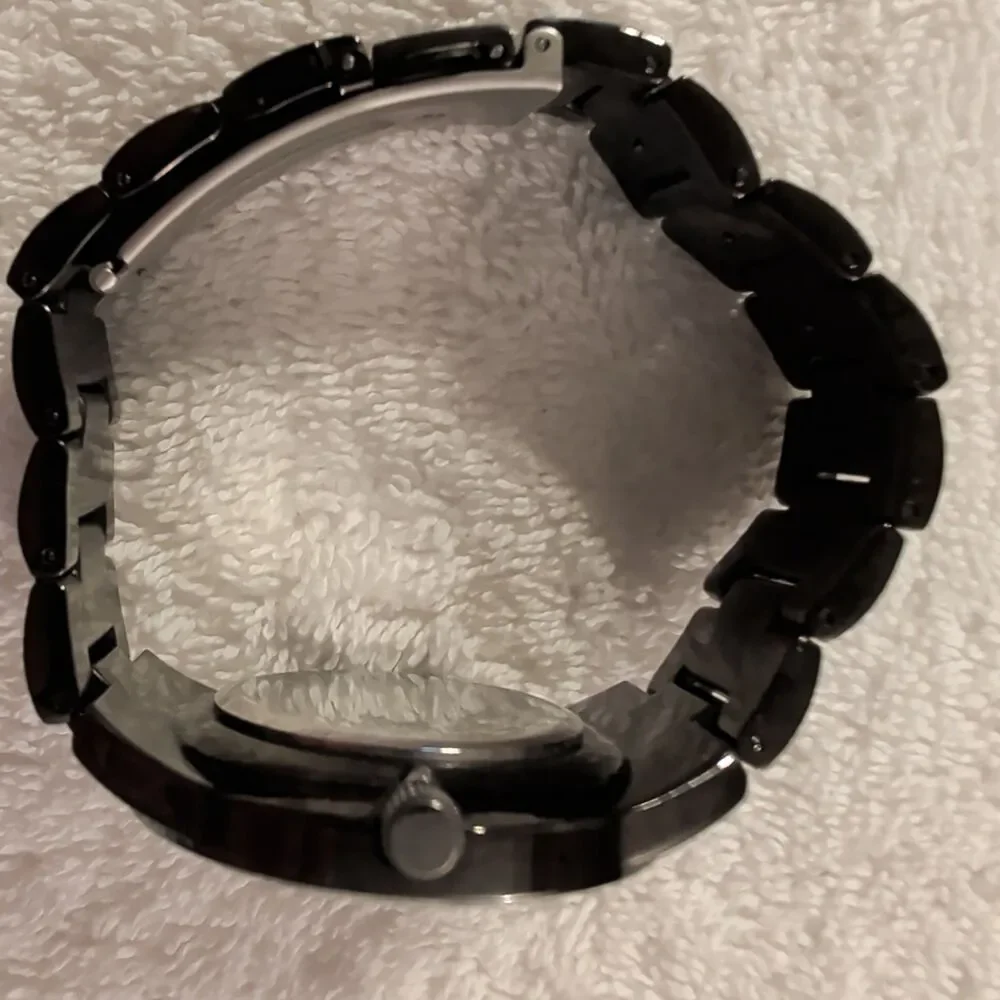 Geoffrey Beene men watch GB8197GU Gunmetal (needs battery)